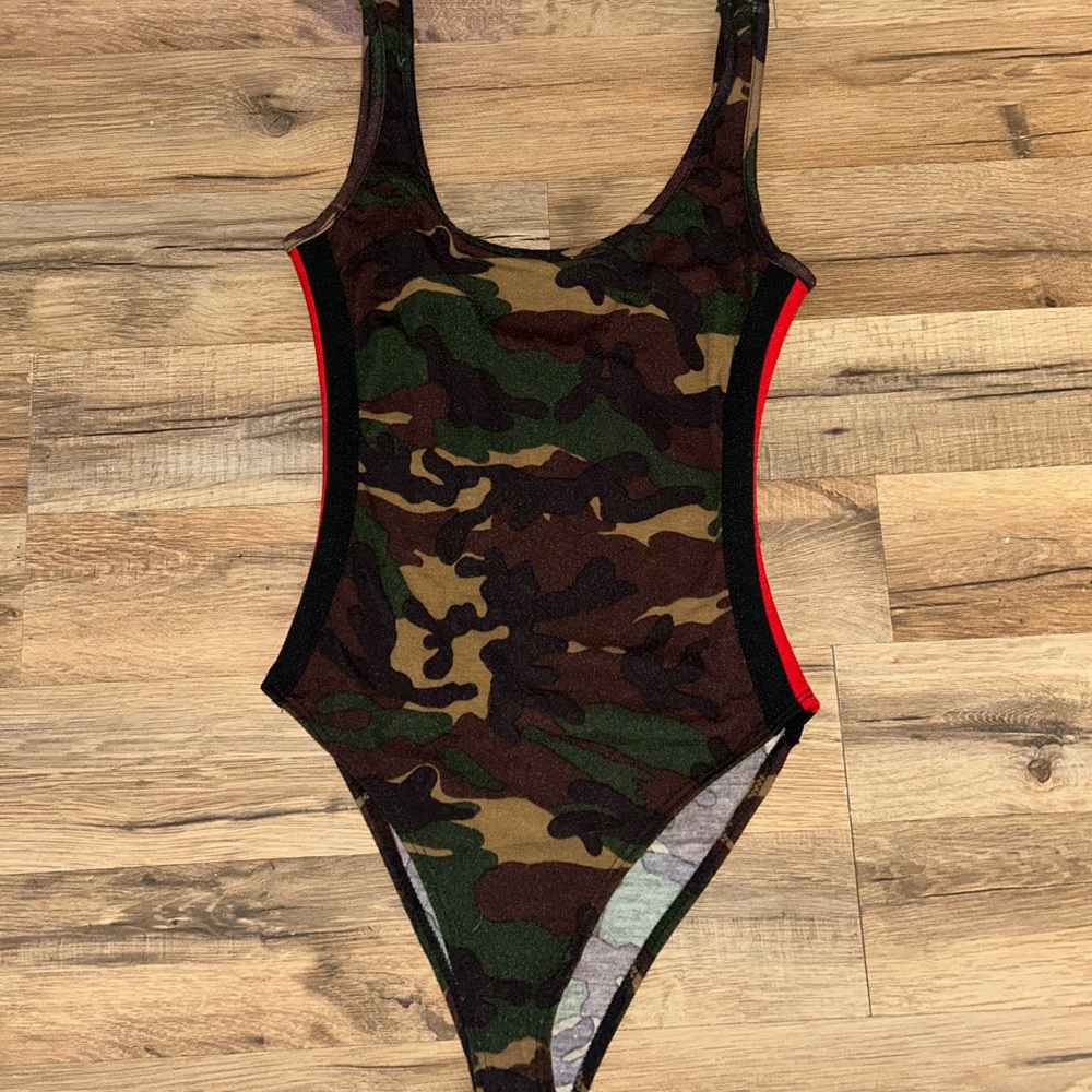 Fashion Nova Camo Bodysuit with Red Accents